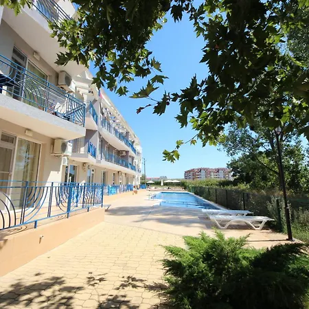 Sunny Day 4 - Menada Apartment *